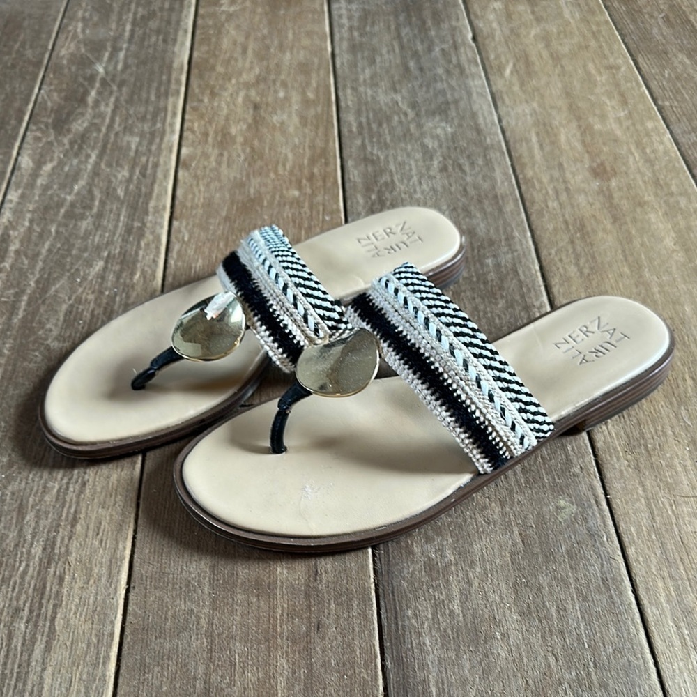 Naturalizer women’s sandals size 9W